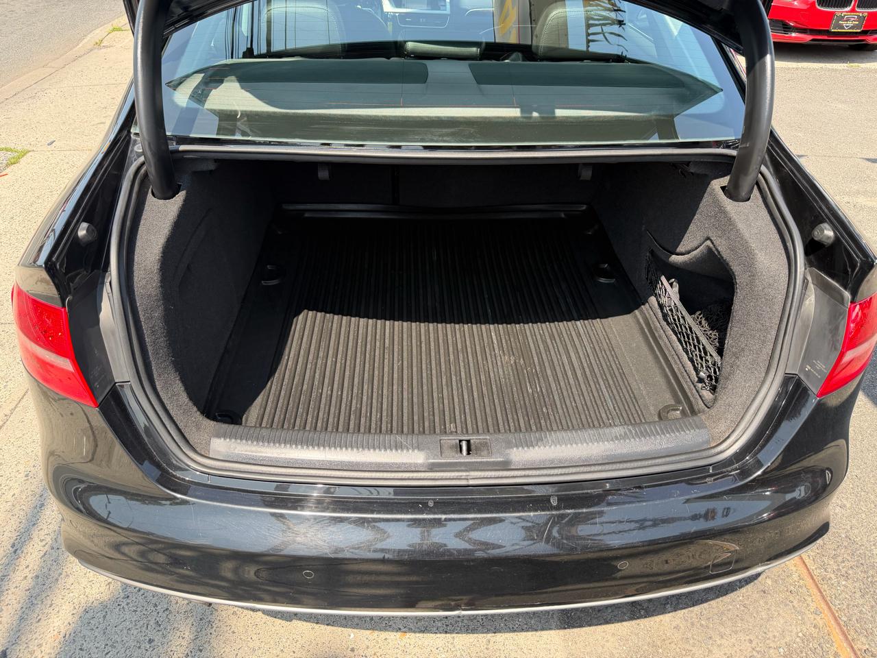 Audi A4 2.0T Sedan quattro Tiptronic 2015