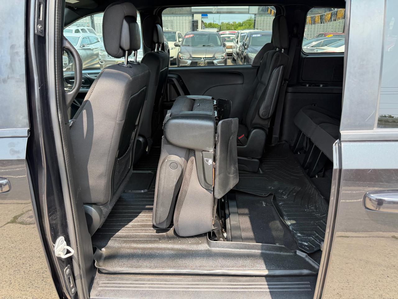 Dodge Grand Caravan SE 2019