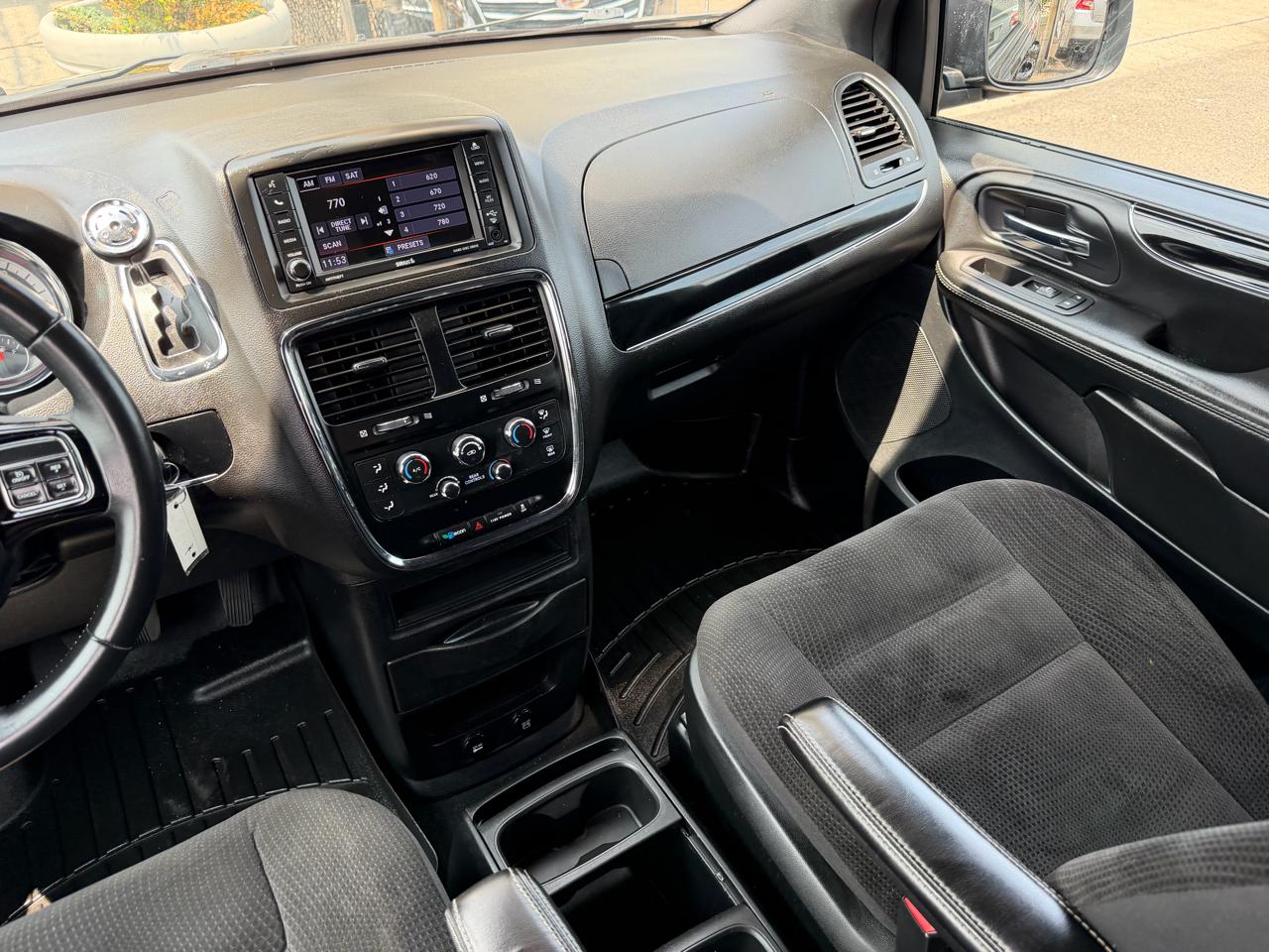 Dodge Grand Caravan SE 2019