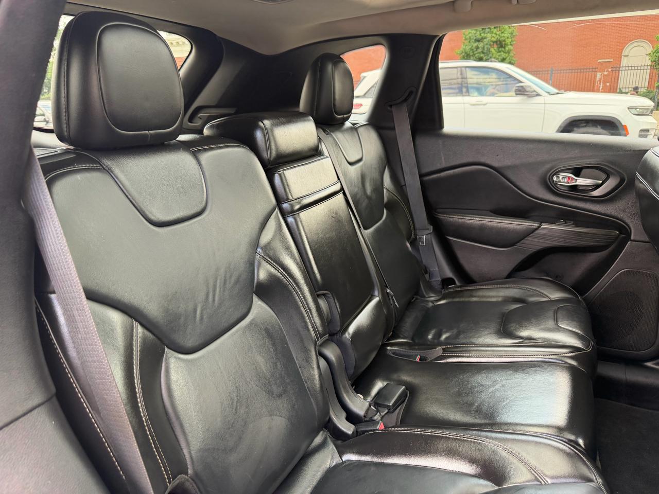 Jeep Cherokee Limited 4WD 2015