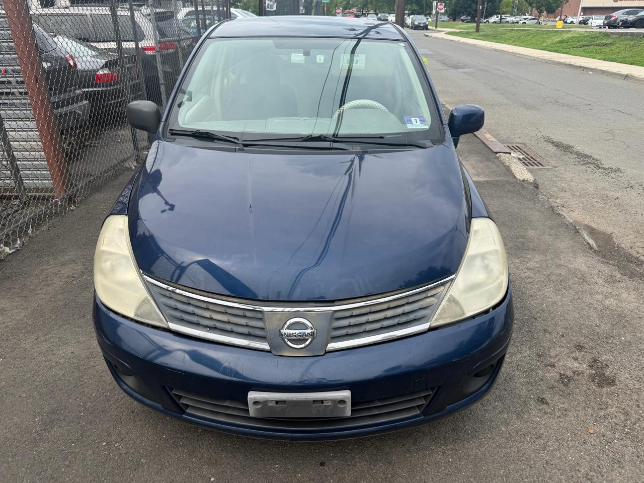 Nissan Versa 1.8 S Sedan 2009