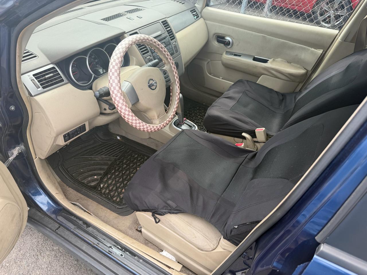 Nissan Versa 1.8 S Sedan 2009