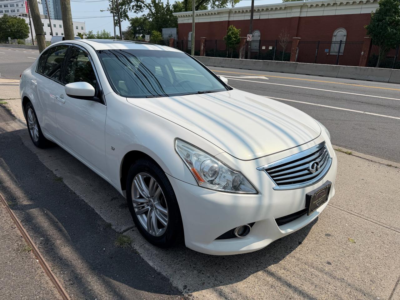 Infiniti Q40 AWD 2015