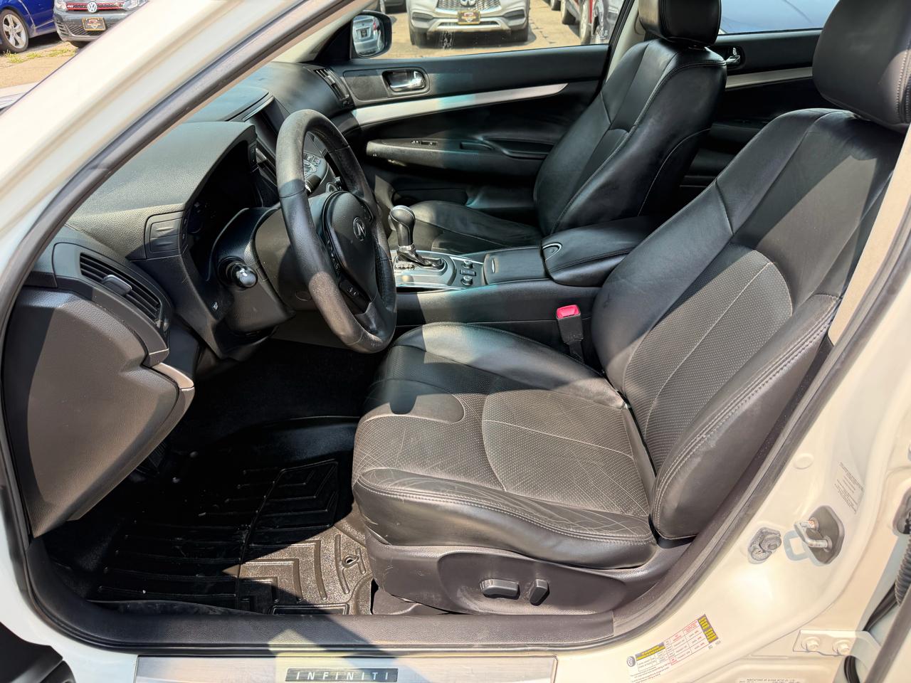 Infiniti Q40 AWD 2015