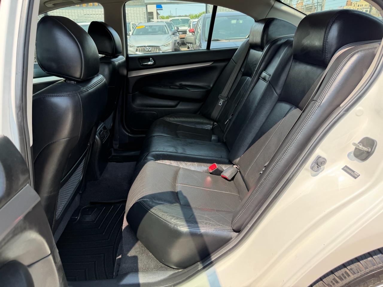 Infiniti Q40 AWD 2015