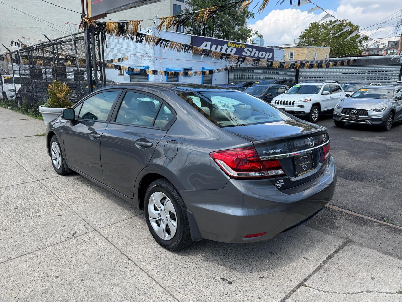 Honda Civic LX Sedan 5-Speed AT 2013
