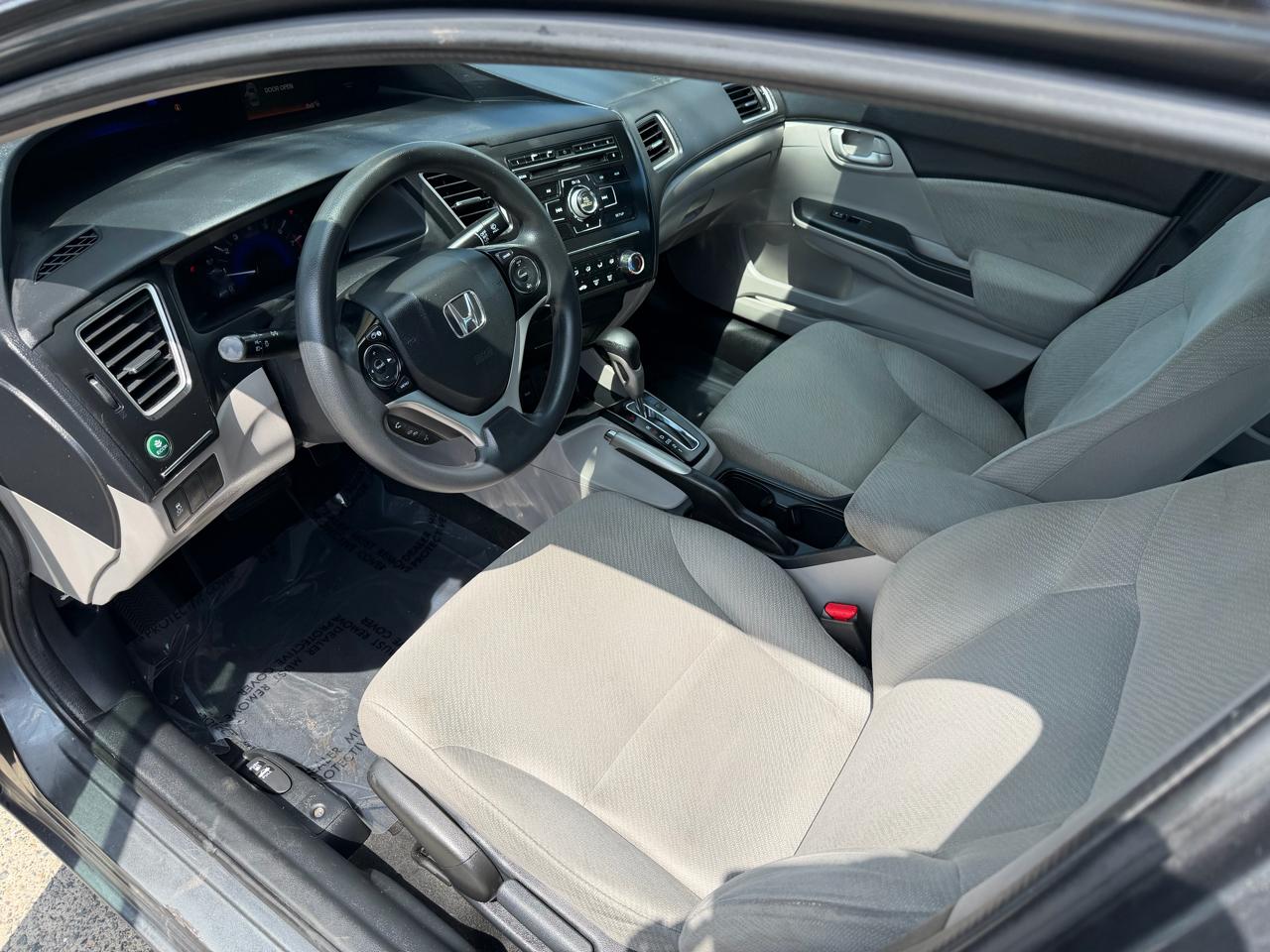 Honda Civic LX Sedan 5-Speed AT 2013