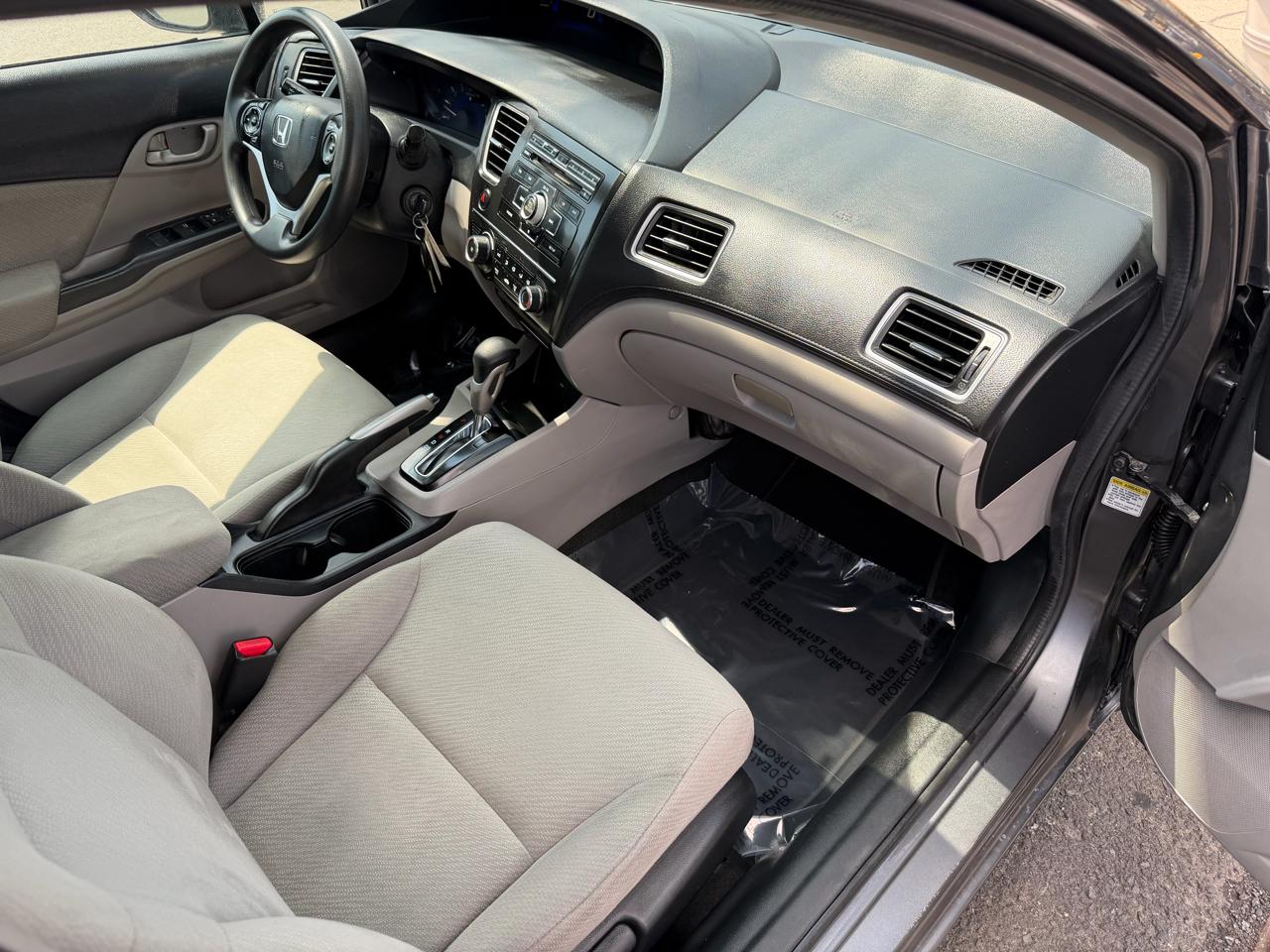Honda Civic LX Sedan 5-Speed AT 2013