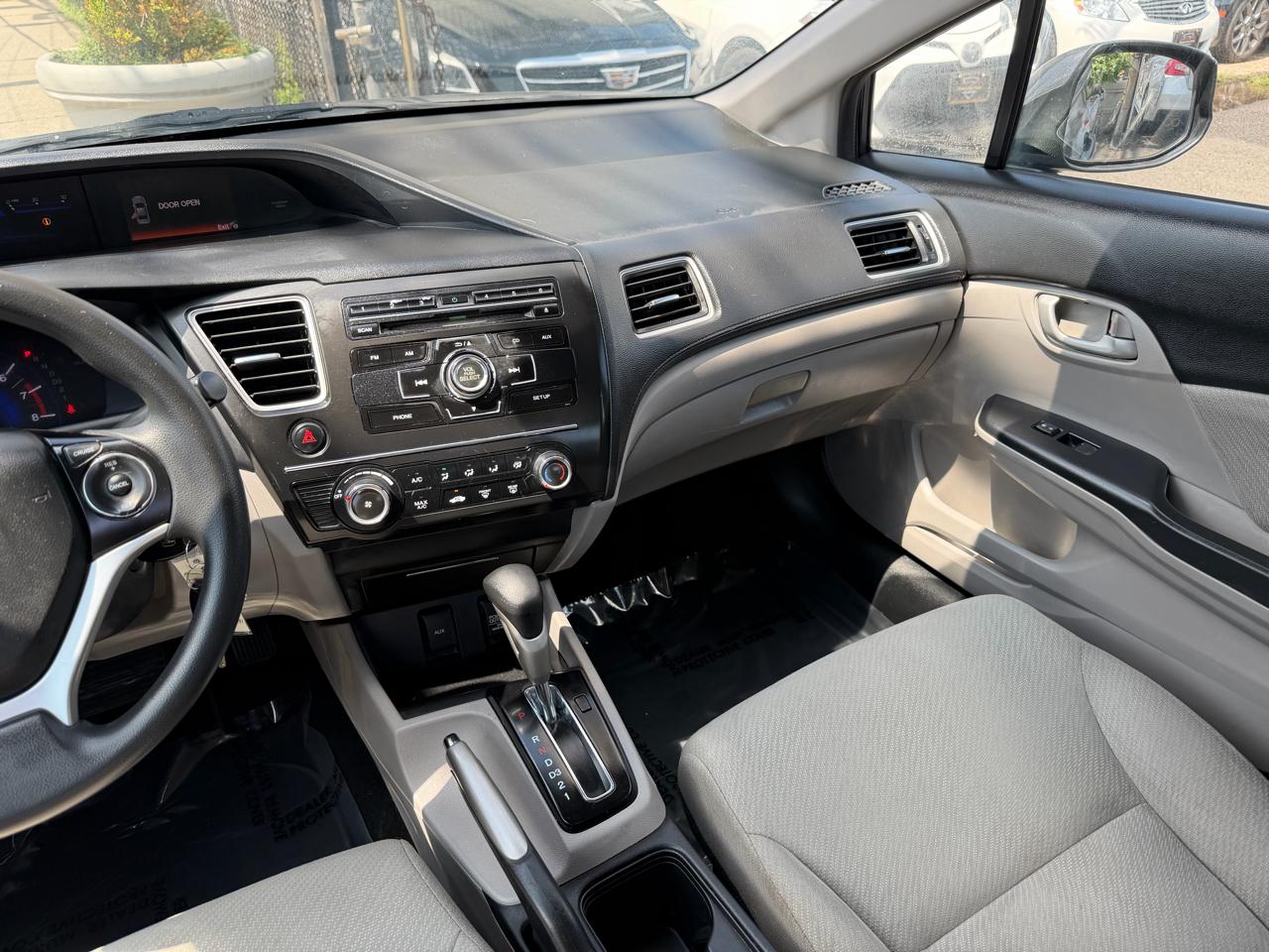 Honda Civic LX Sedan 5-Speed AT 2013