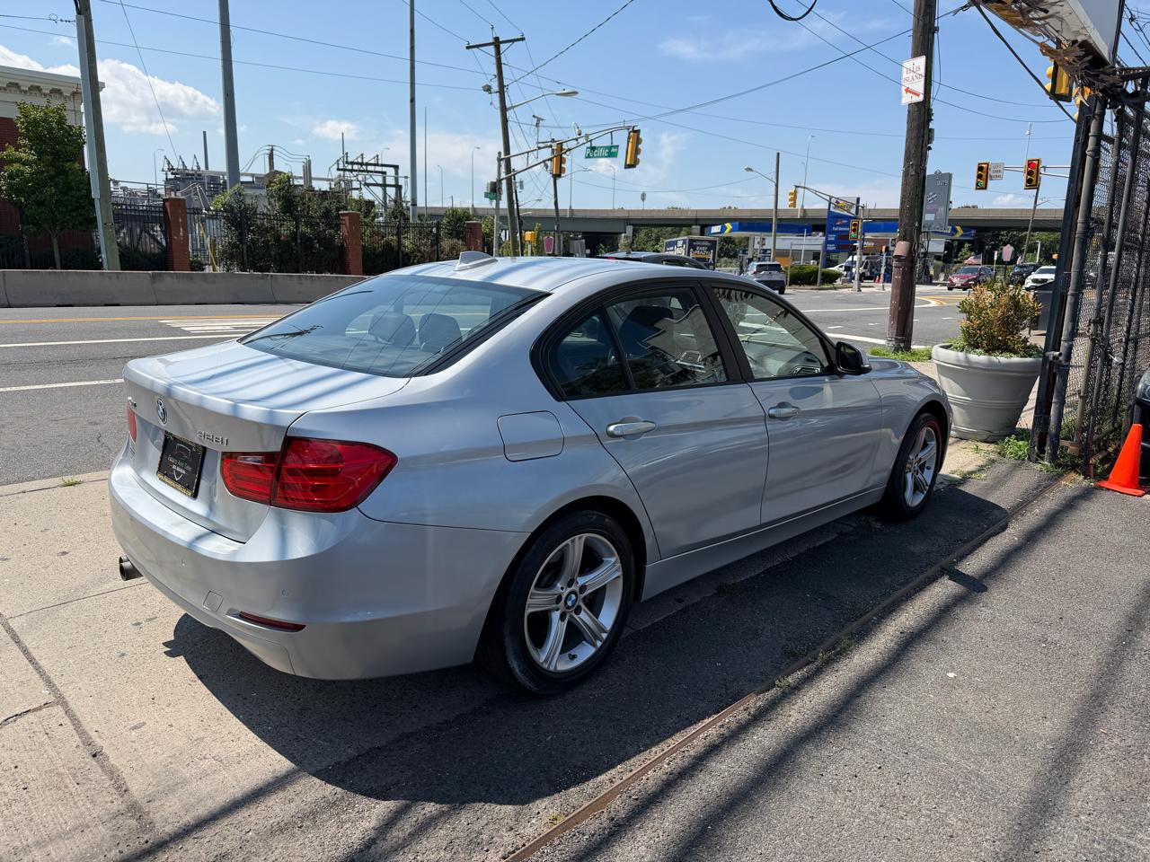 BMW 3-Series 328i xDrive Sedan 2015