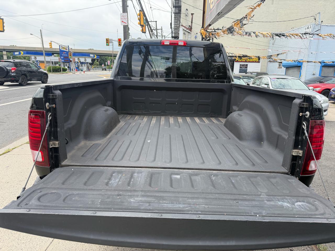 RAM 1500 Tradesman Quad Cab 4WD 2014