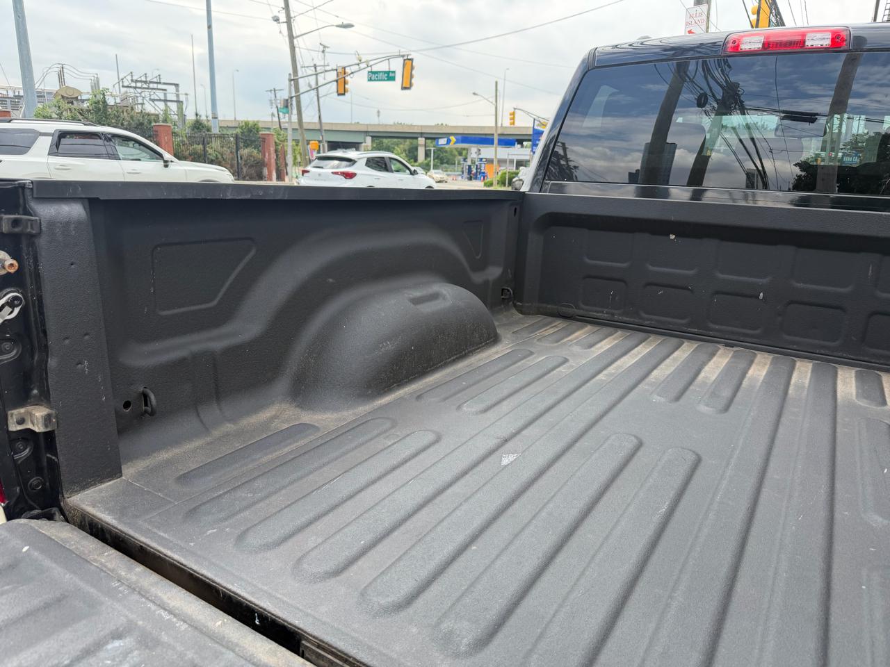 RAM 1500 Tradesman Quad Cab 4WD 2014