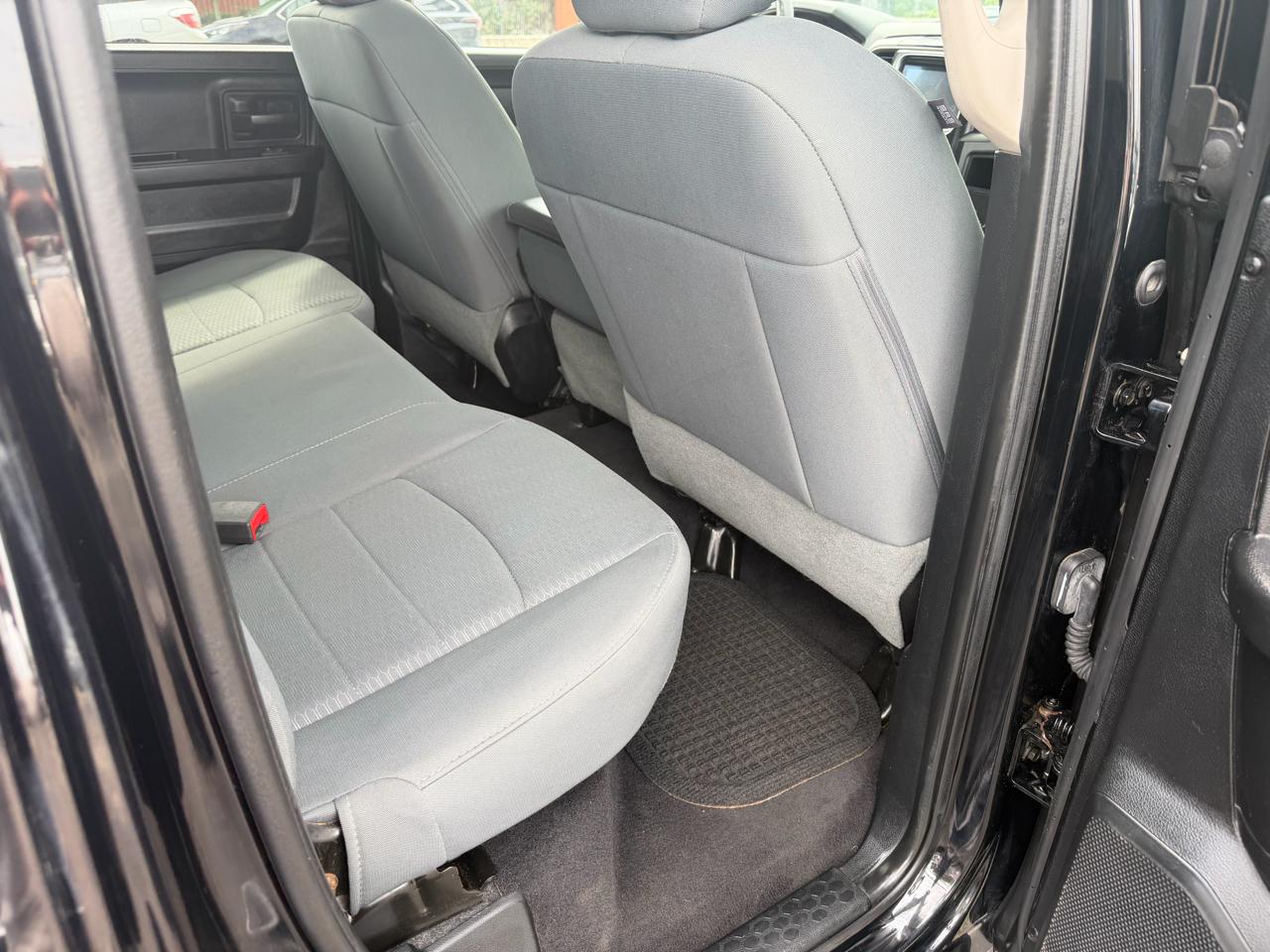 RAM 1500 Tradesman Quad Cab 4WD 2014