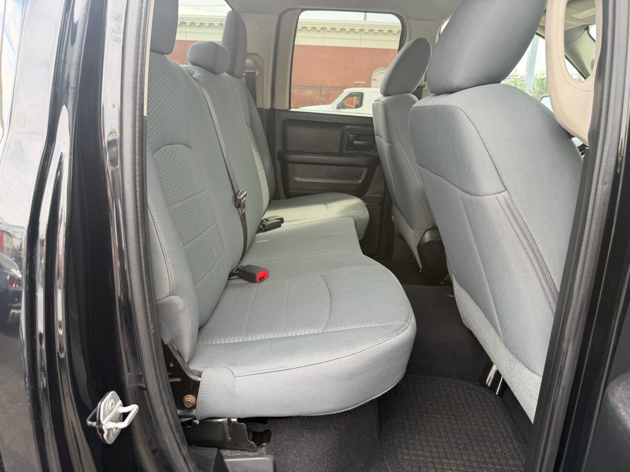 RAM 1500 Tradesman Quad Cab 4WD 2014
