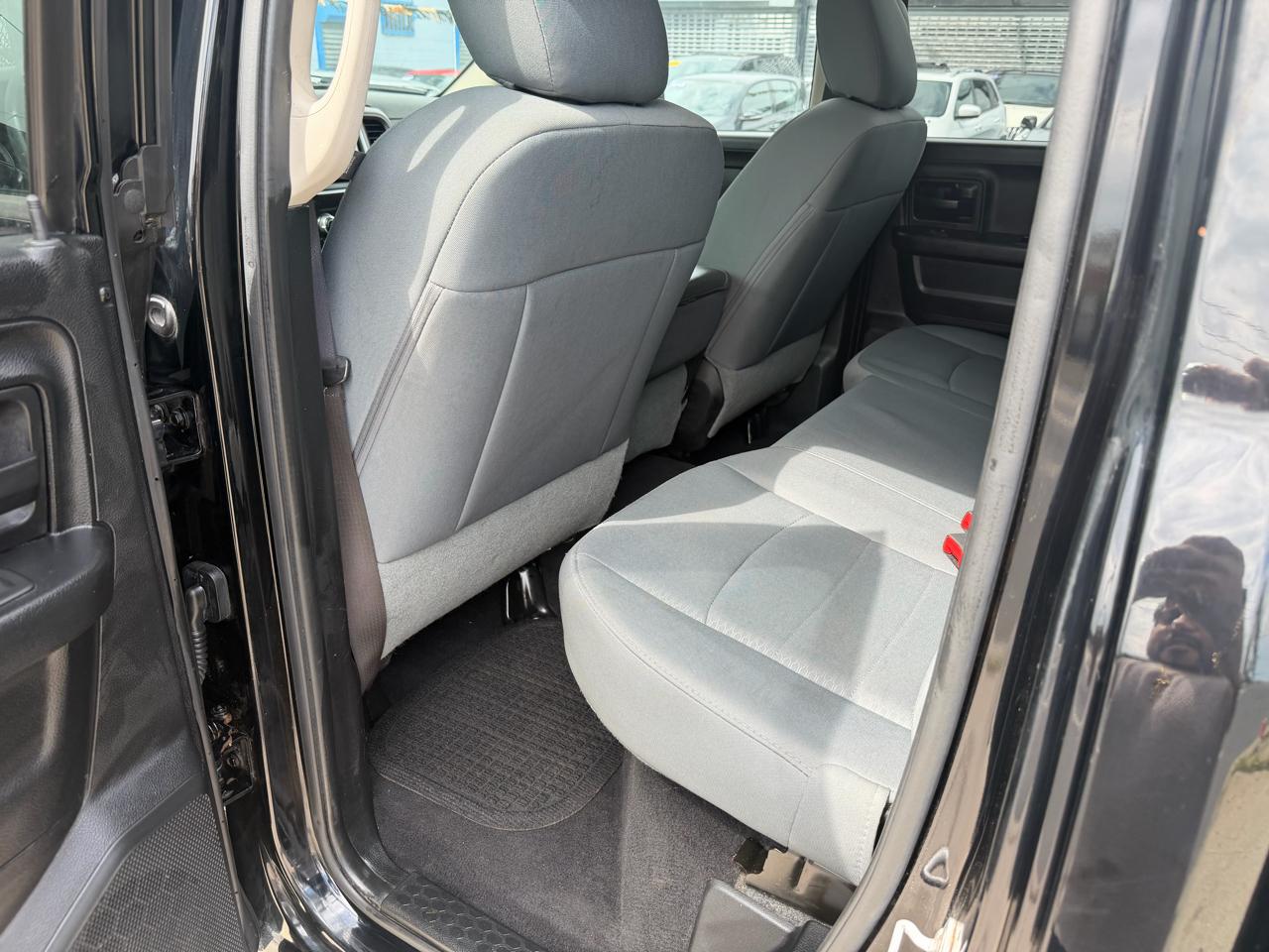 RAM 1500 Tradesman Quad Cab 4WD 2014