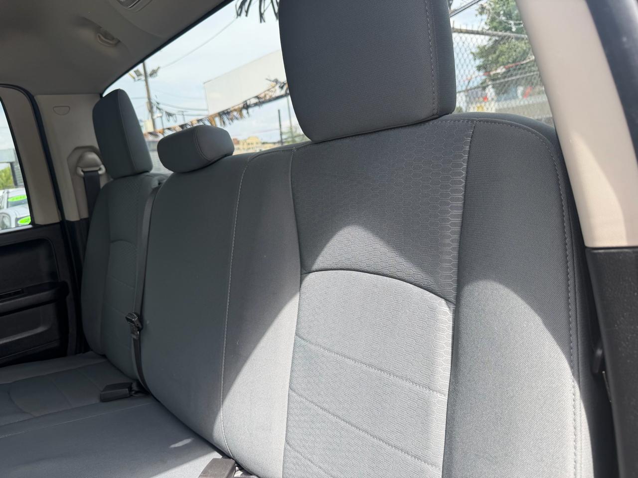 RAM 1500 Tradesman Quad Cab 4WD 2014