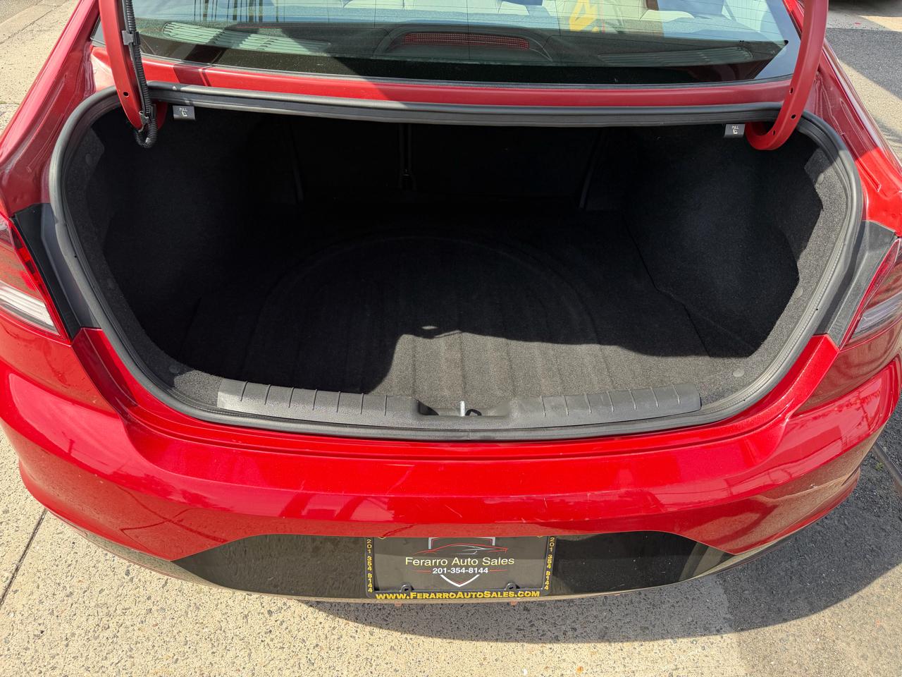 Hyundai Elantra photo 25