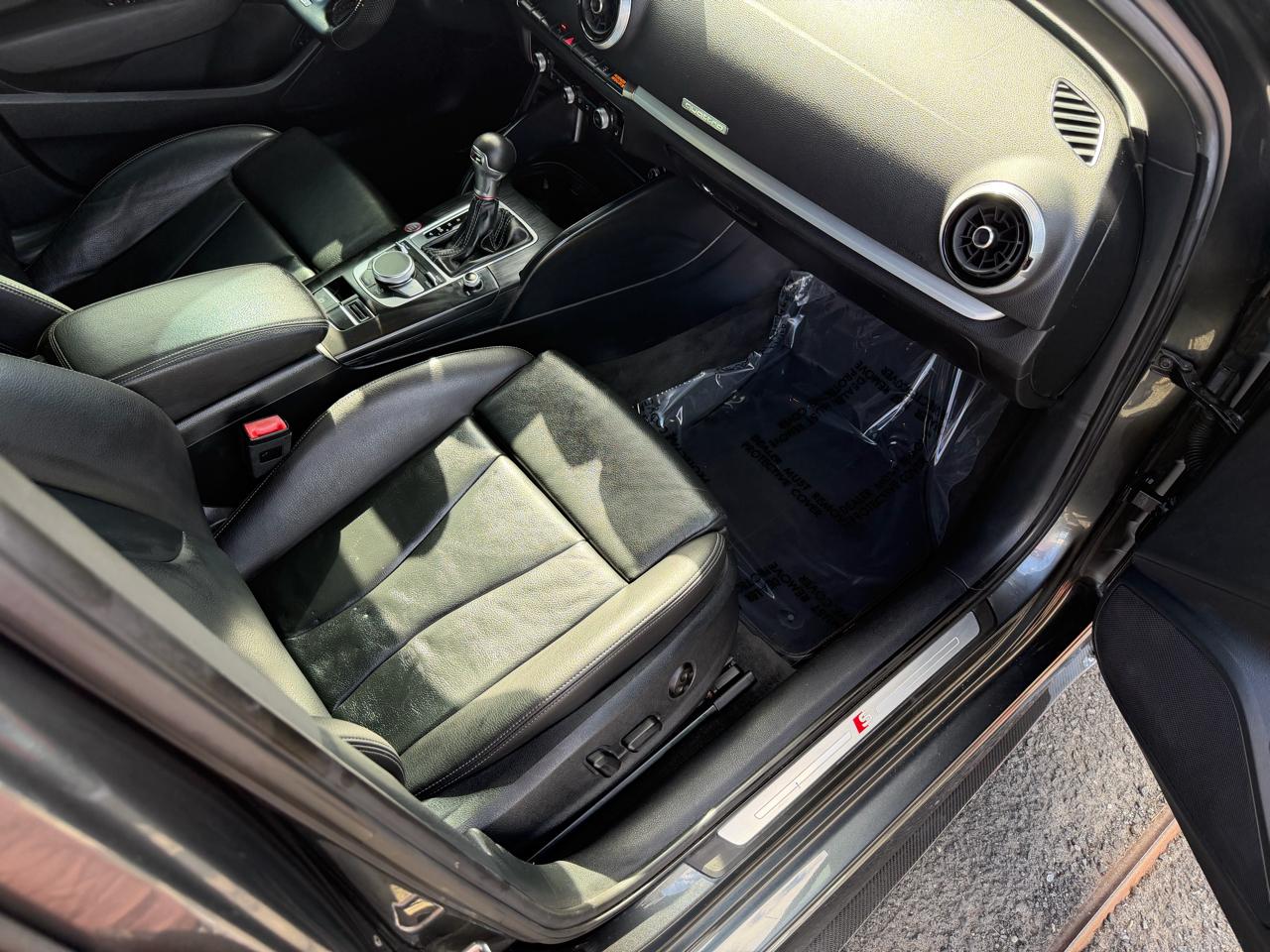 Audi S3 2.0T Premium Plus quattro 2017