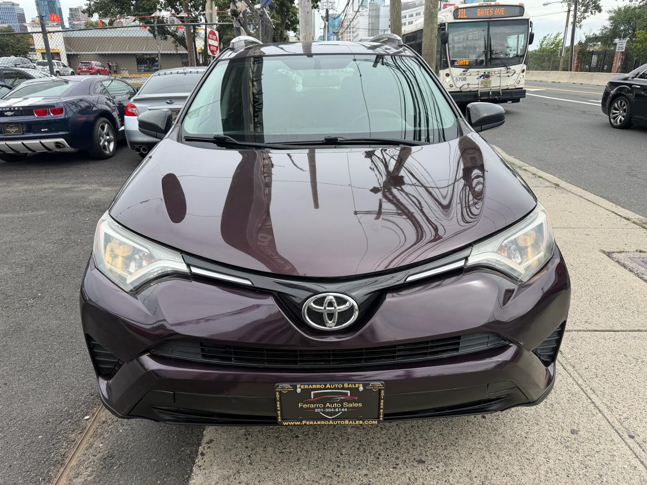Toyota RAV4 LE AWD 2016