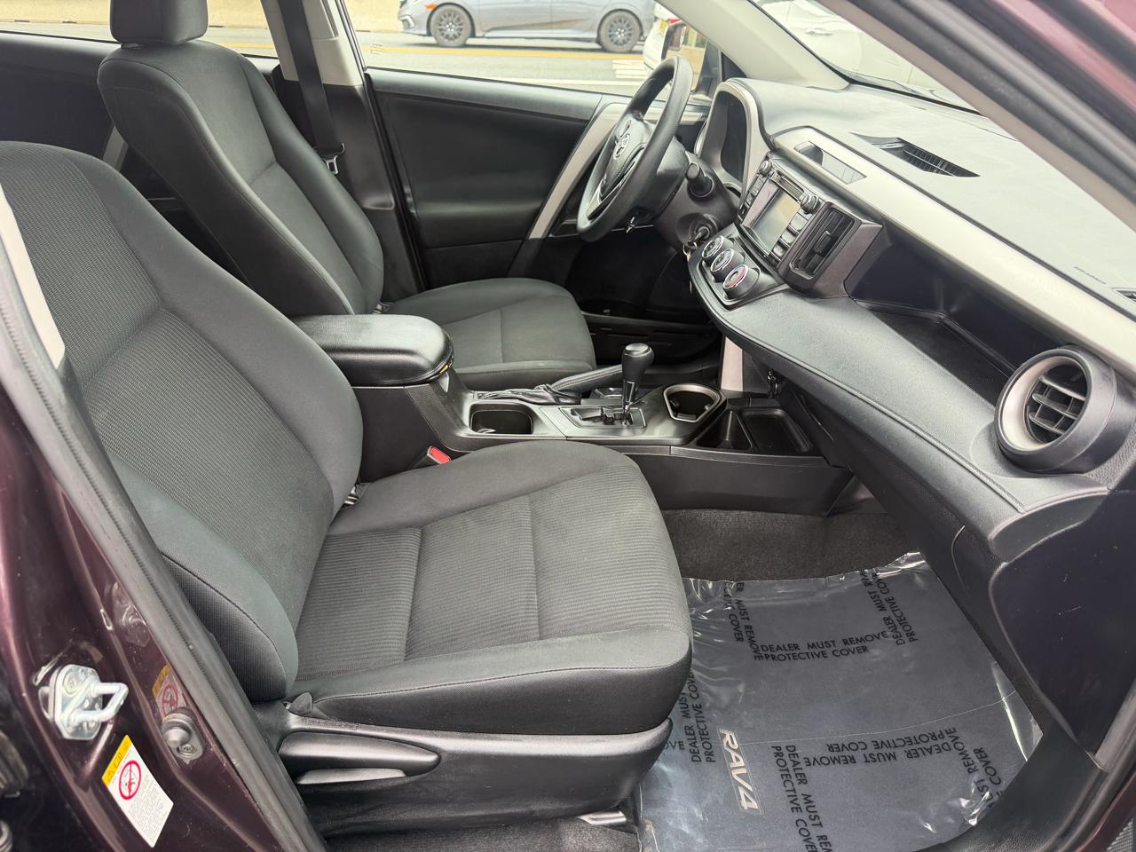 Toyota RAV4 LE AWD 2016