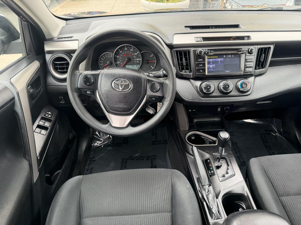 Toyota RAV4 LE AWD 2016
