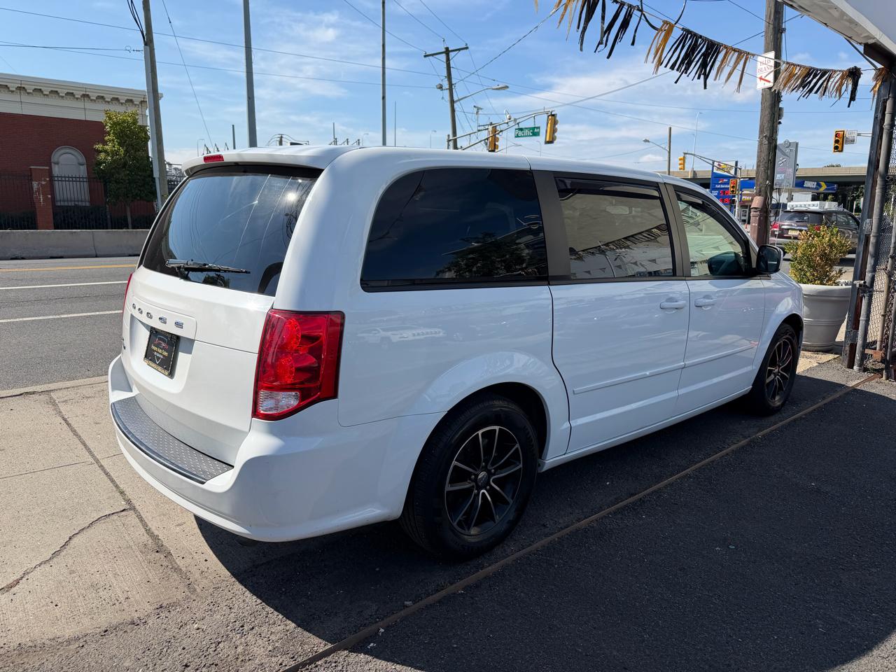 Dodge Grand Caravan SE 2016