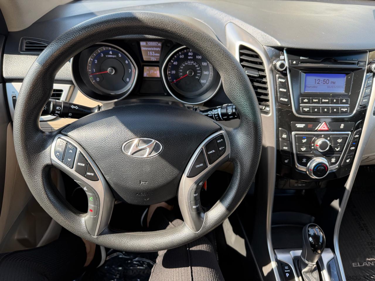 Hyundai Elantra photo 23