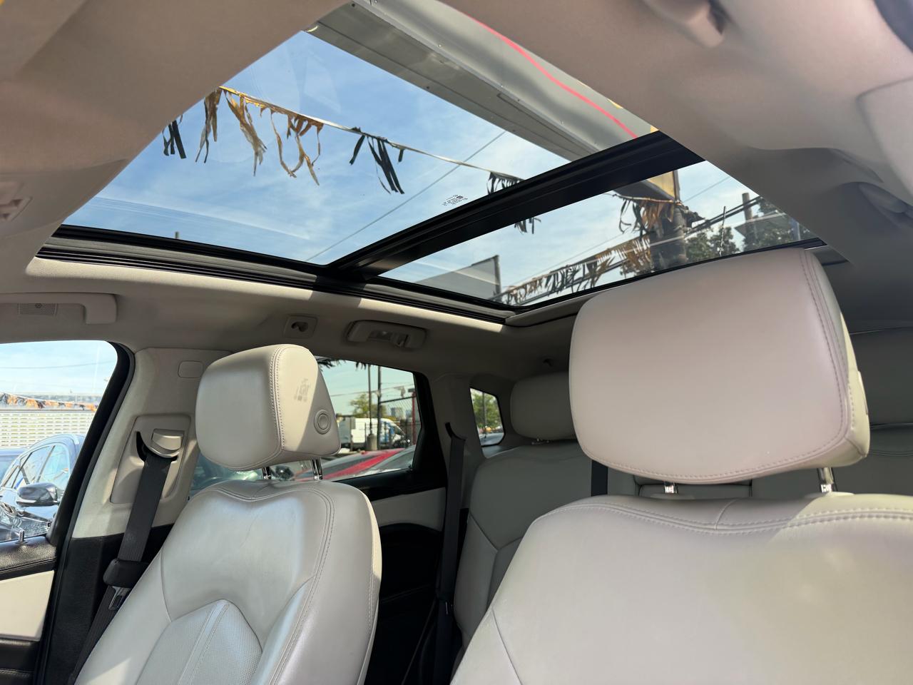 Cadillac SRX Luxury Collection AWD 2015