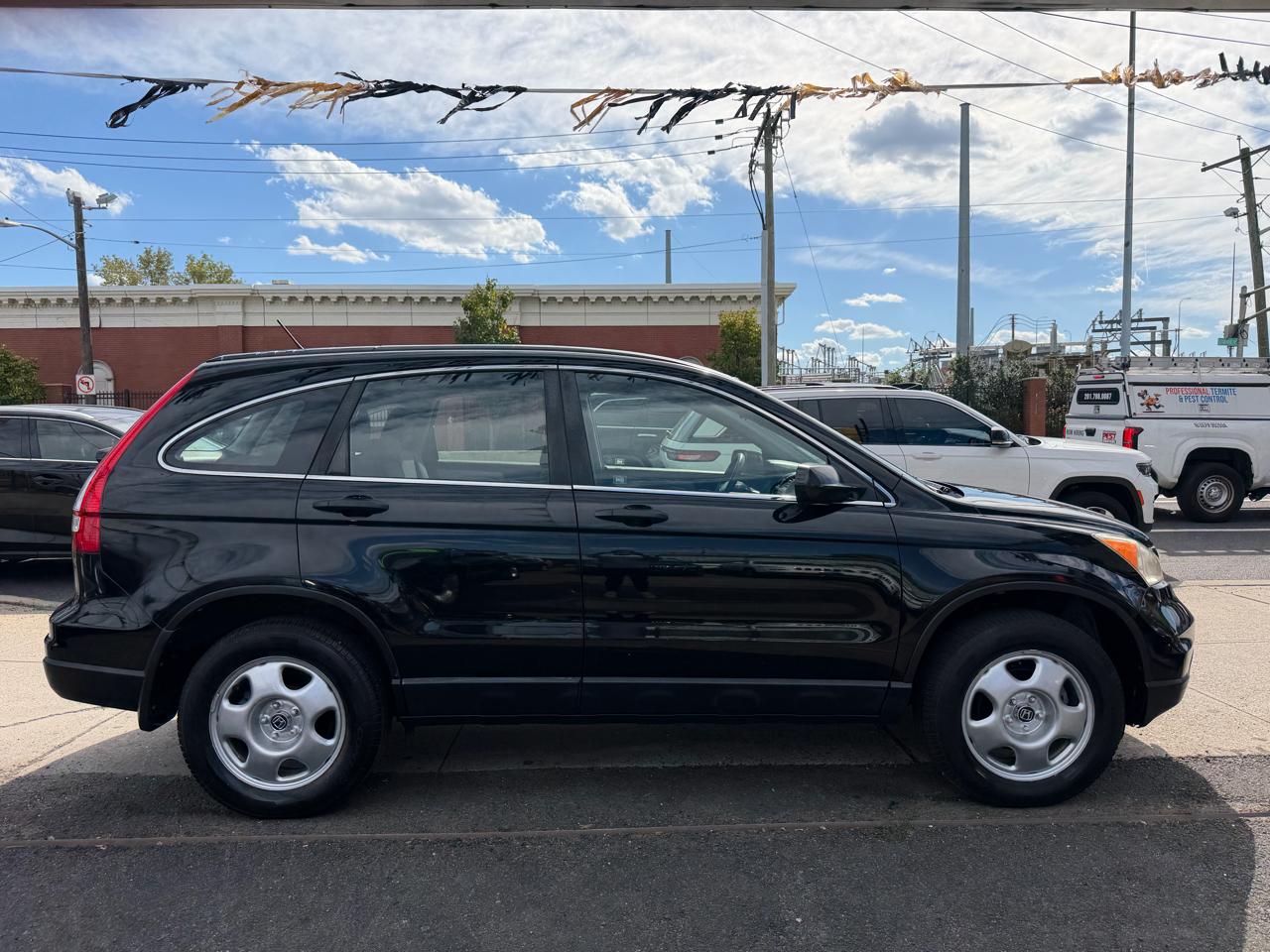 Honda CR-V LX 4WD 5-Speed AT 2011