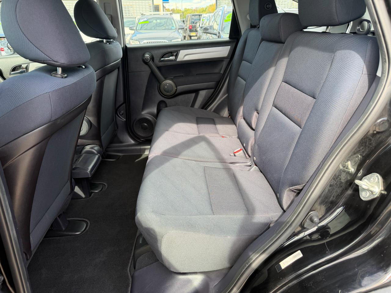 Honda CR-V LX 4WD 5-Speed AT 2011