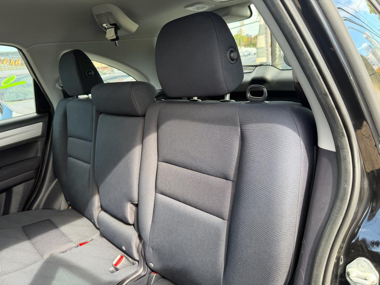 Honda CR-V LX 4WD 5-Speed AT 2011