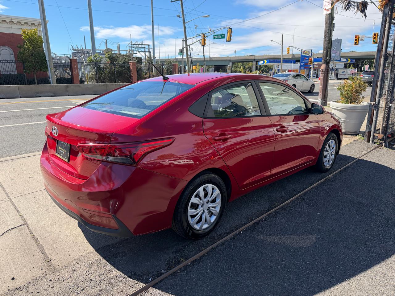 Hyundai Accent SEL 4-Door 6A 2019