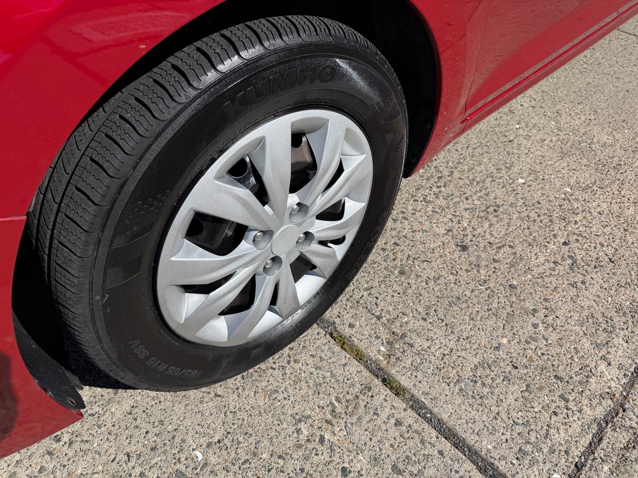 Hyundai Accent SEL 4-Door 6A 2019