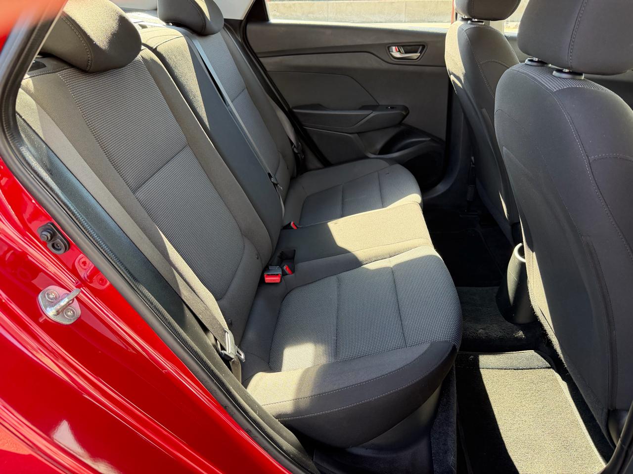 Hyundai Accent SEL 4-Door 6A 2019