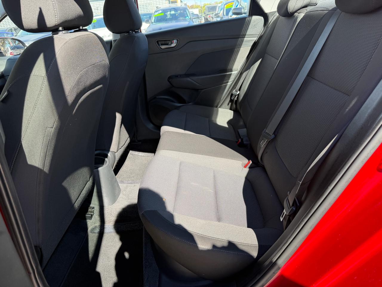 Hyundai Accent SEL 4-Door 6A 2019