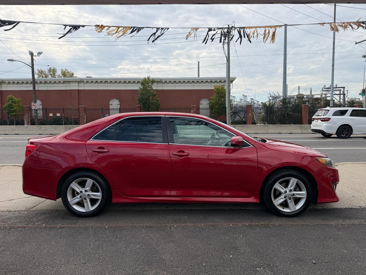 Toyota Camry SE 4D Sedan 2013