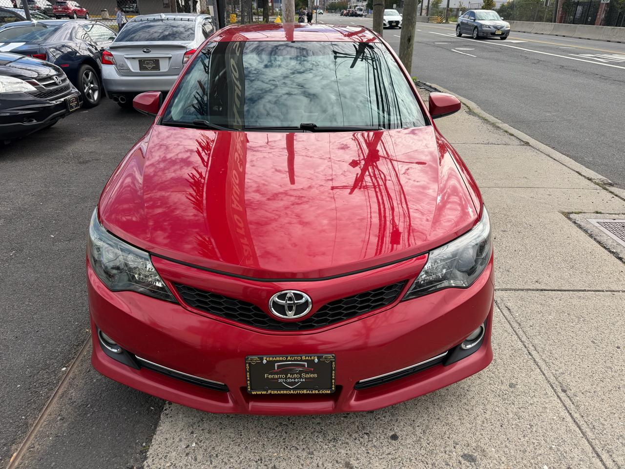 Toyota Camry SE 4D Sedan 2013