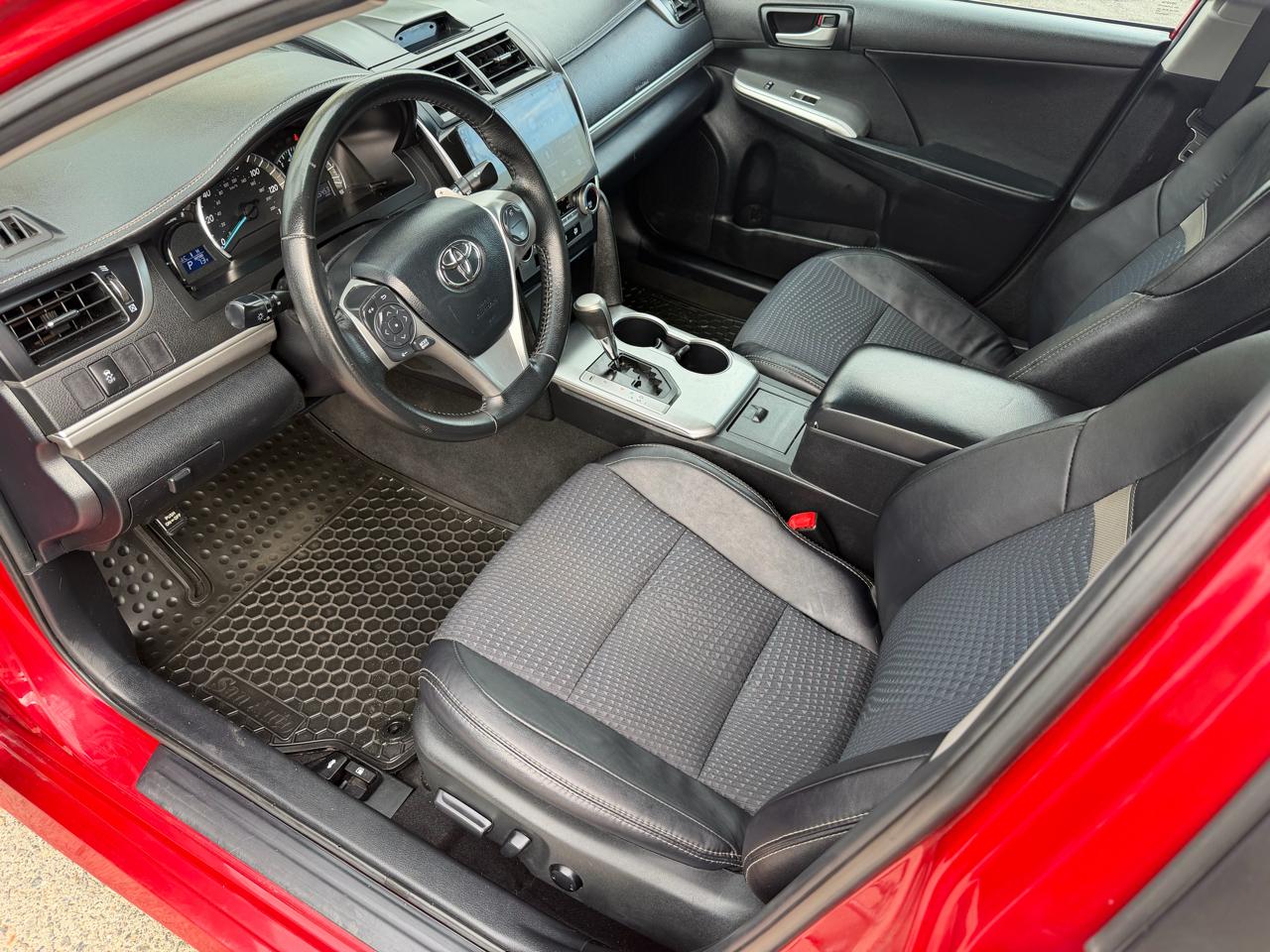 Toyota Camry SE 4D Sedan 2013