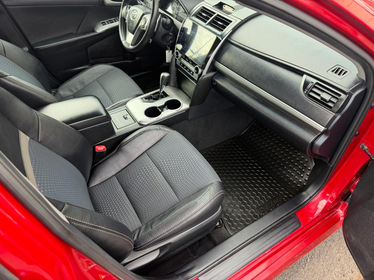 Toyota Camry SE 4D Sedan 2013