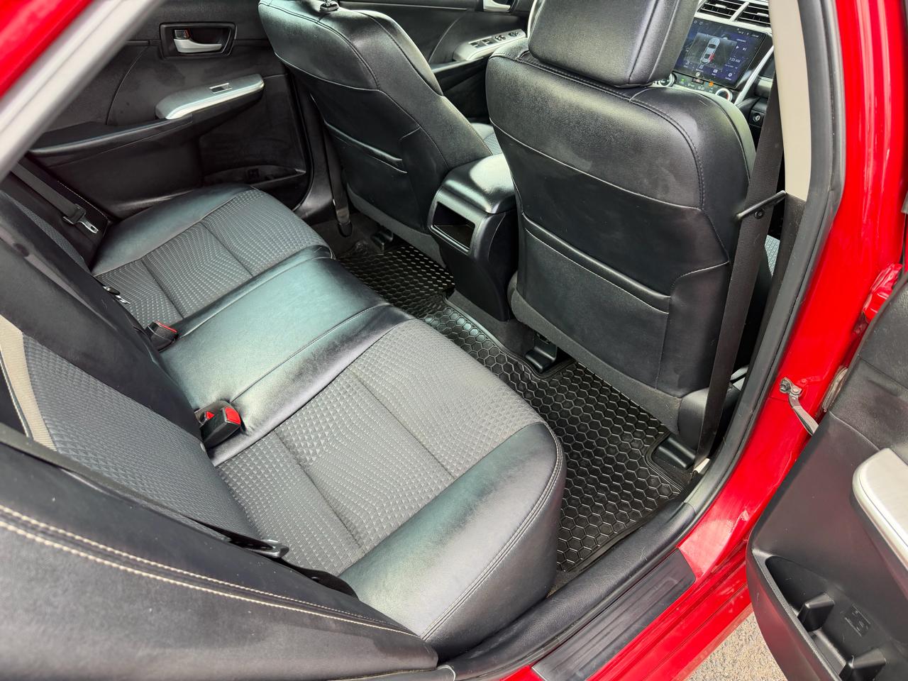 Toyota Camry SE 4D Sedan 2013