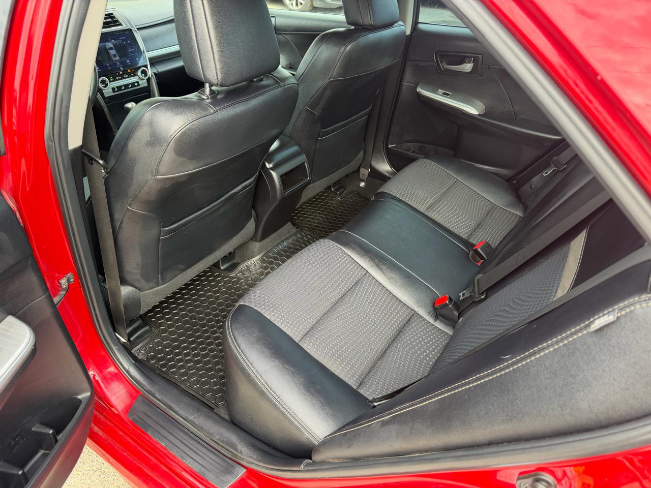 Toyota Camry SE 4D Sedan 2013