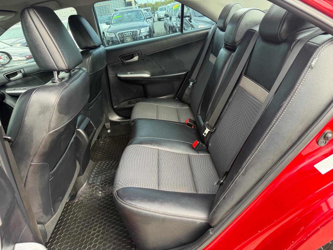 Toyota Camry SE 4D Sedan 2013