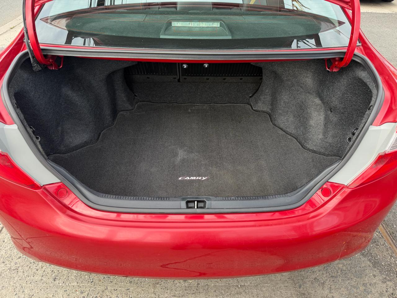 Toyota Camry SE 4D Sedan 2013