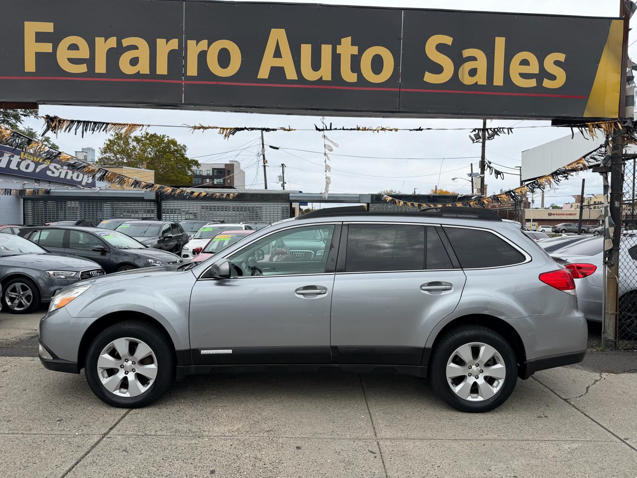 Subaru Outback 2.5i Premium 2011