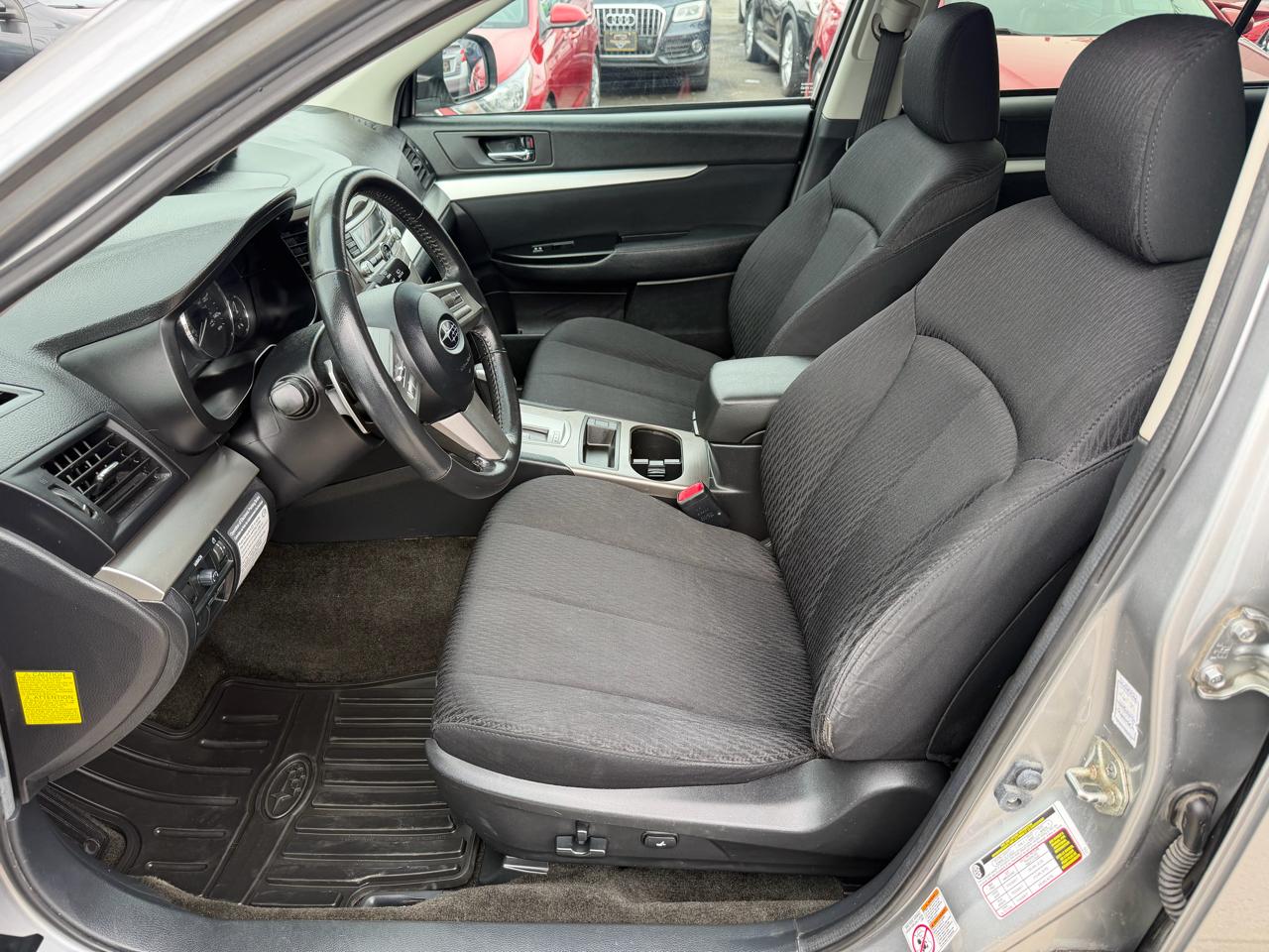 Subaru Outback 2.5i Premium 2011