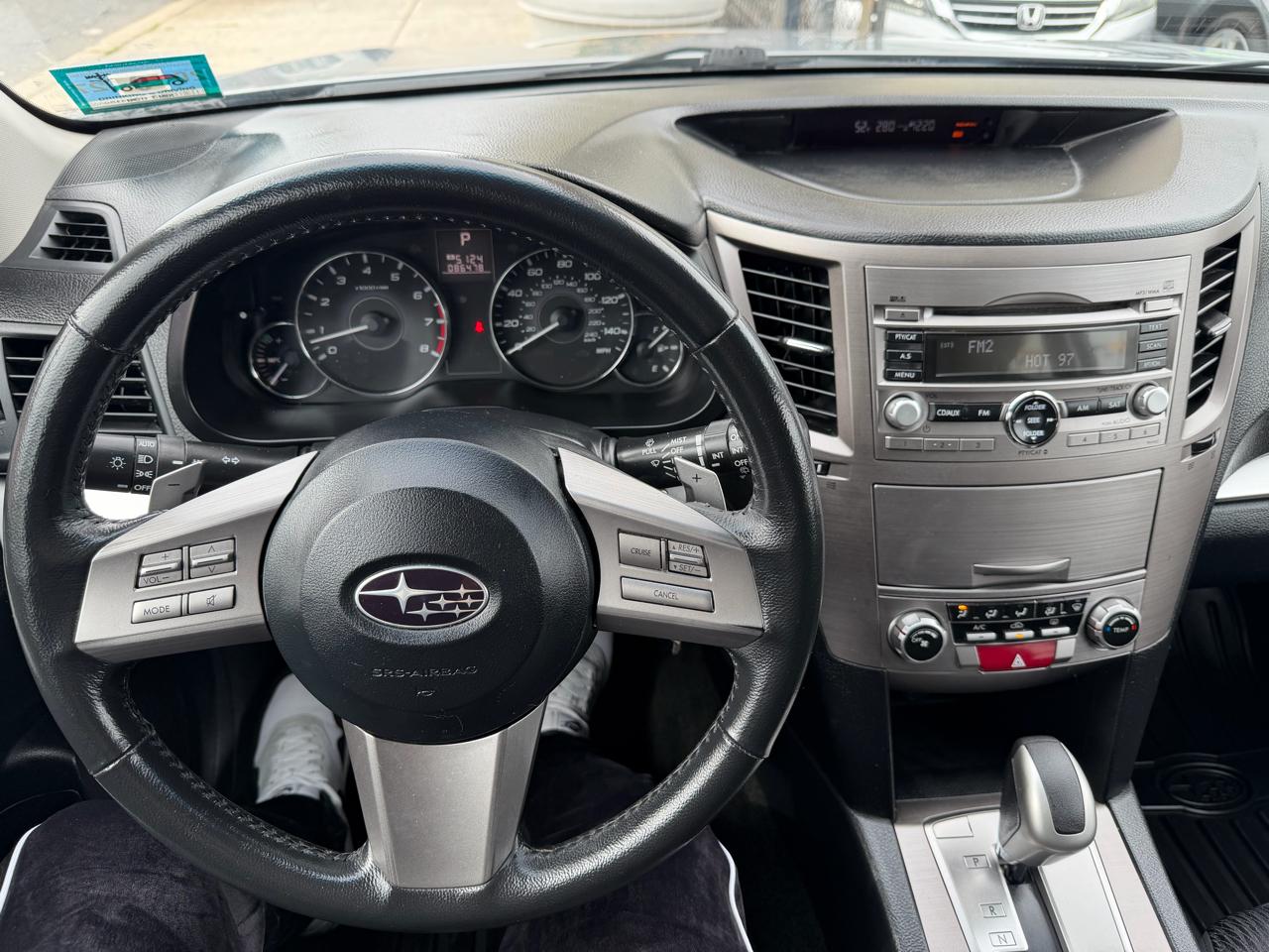 Subaru Outback 2.5i Premium 2011