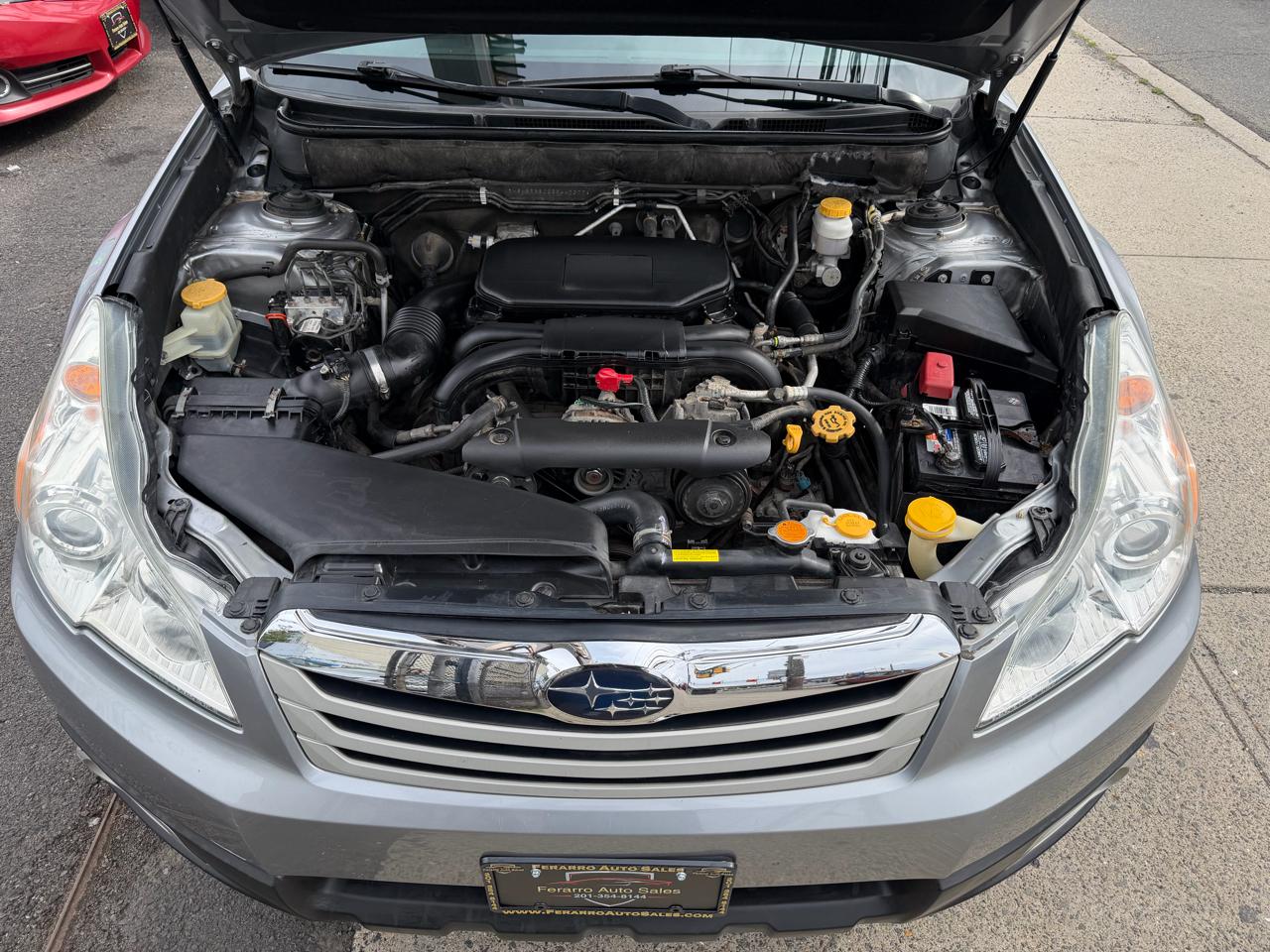 Subaru Outback 2.5i Premium 2011