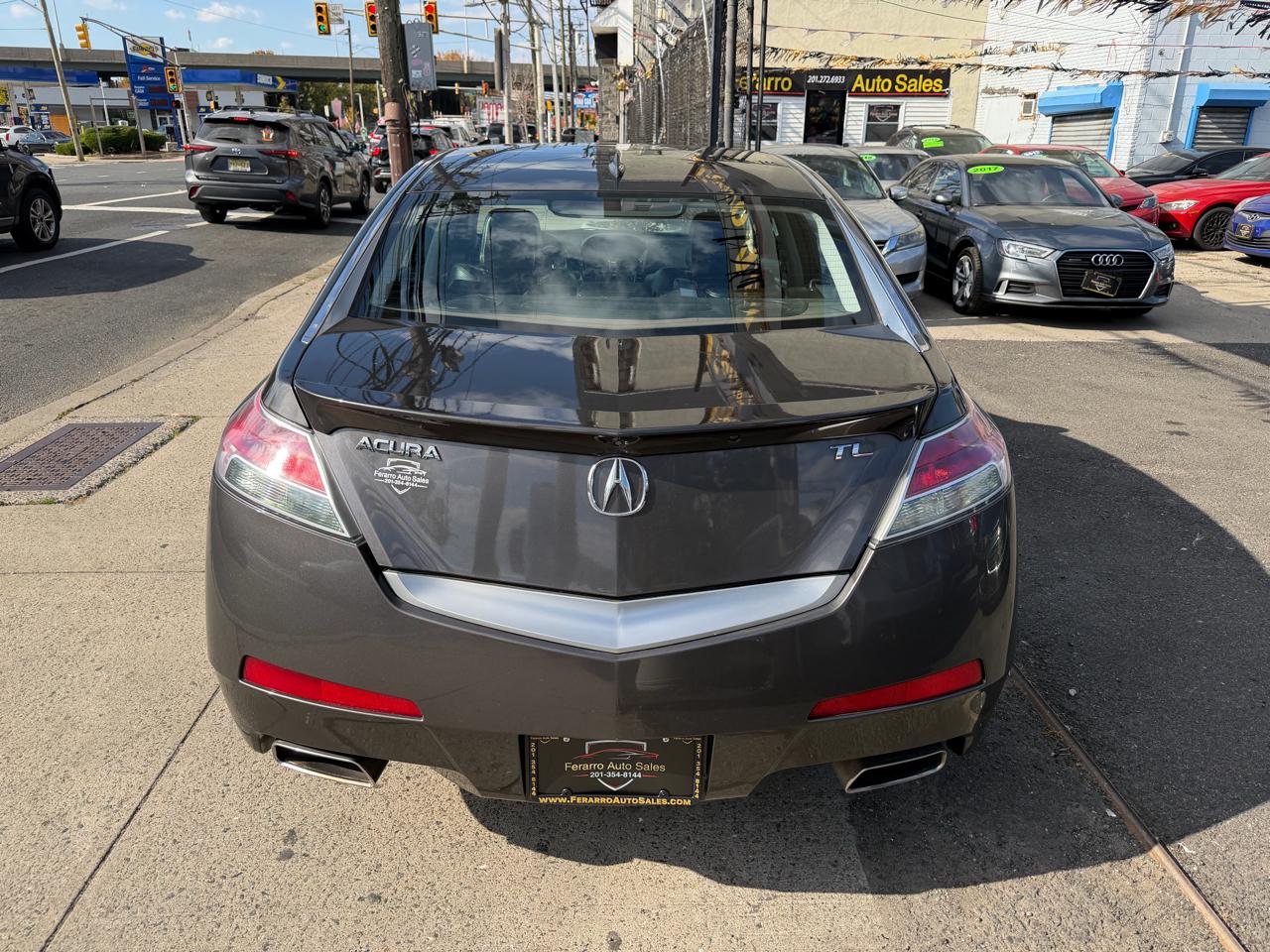 Acura TL 5-Speed AT with Tech Package 2009