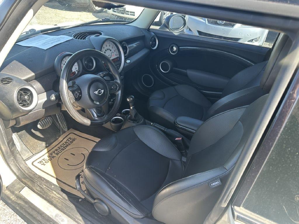 MINI Cooper S 2011