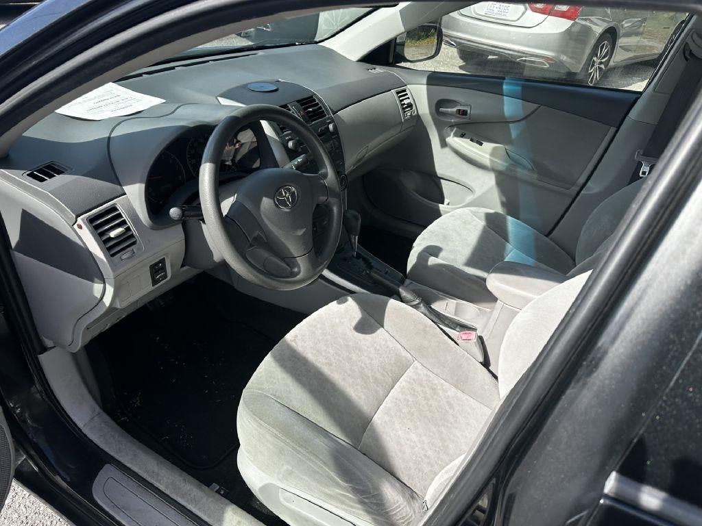 Toyota Corolla LE 4-Speed AT 2009